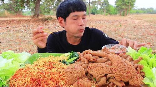 泰国美食爆料视频,揭秘热门爆料视频中的地道美味  第2张