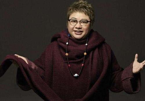 爆料韩红的拳击手视频,揭秘明星私下健身生活 第2张 爆料韩红的拳击手视频,揭秘明星私下健身生活 第2张